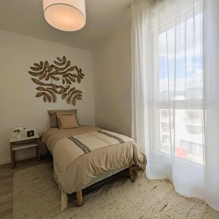 Apartamento De *