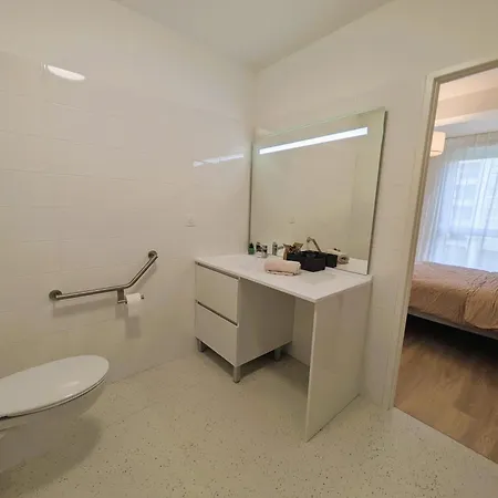 Apartamento De *
